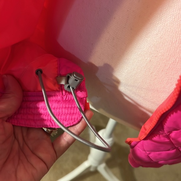 The North Face Hot Pink Quilted Jacket - Picture 11 of 16